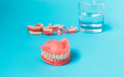 Dentures vs. Partials: Which Removable Prosthesis is Right for You?